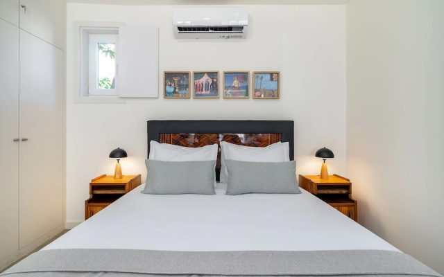 Intendente Modern Stays