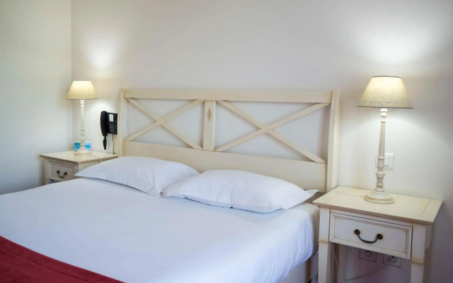 Brit Hotel Du Perche