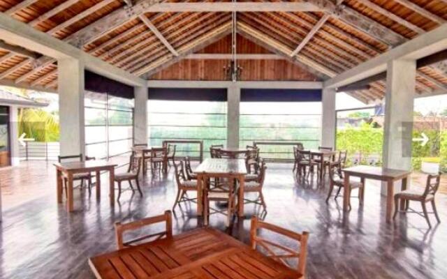 Hotel Cloud 9 Negombo
