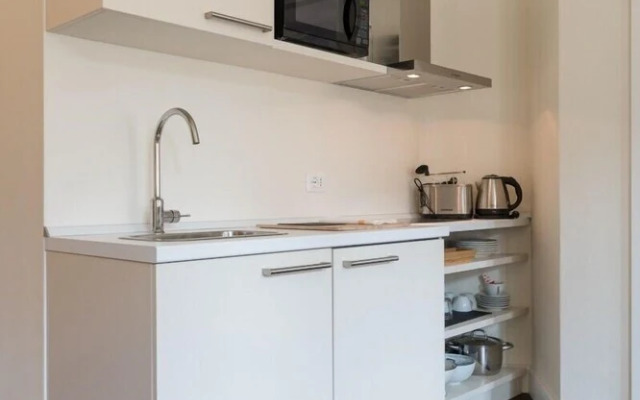 Up on the roof of Florence 2