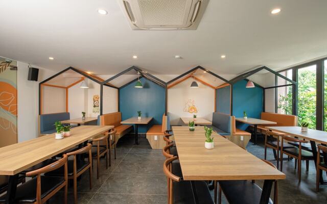 FIRST Studio Hotel Da Nang