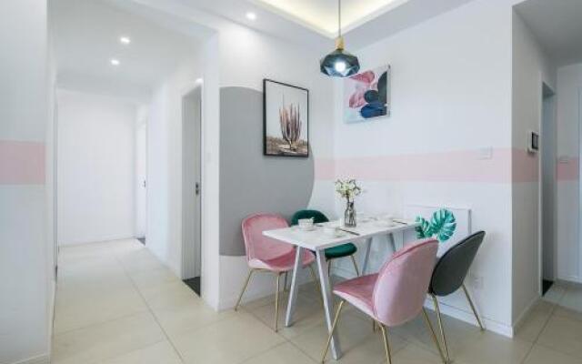 Xi'an Beilin·Small Goose Tower· Locals Apartment 00152240