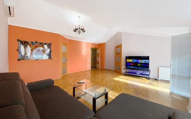 VIP 2 floors apartmens on MAIN SQUARE