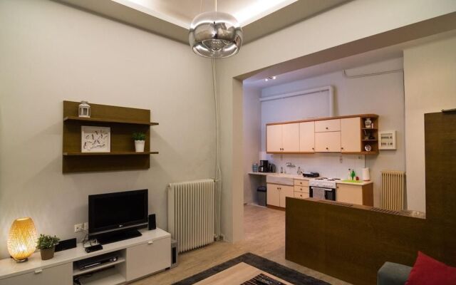 Beautiful Modern Aprt with 1BR in DT Athens