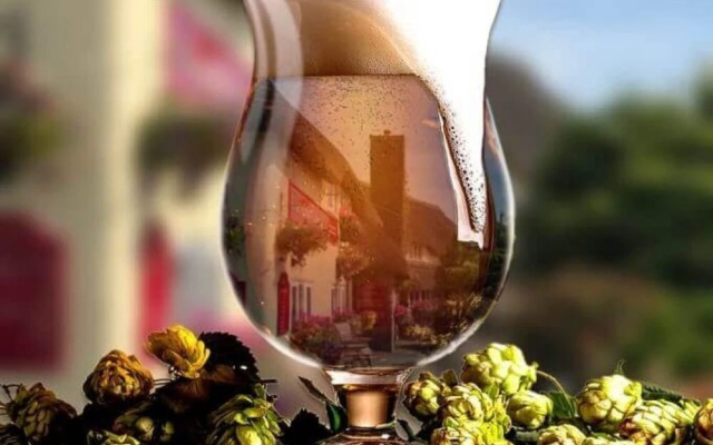 Greyhound Country Inn