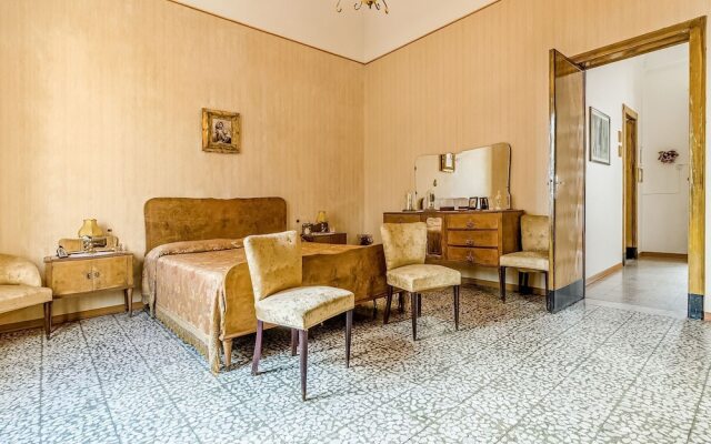 Traditional Holiday Home in Ragalna With Balcony