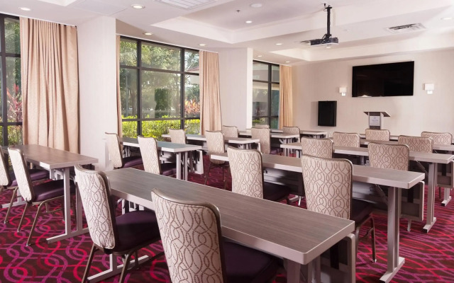 Delta Hotels by Marriott Orlando Lake Buena Vista