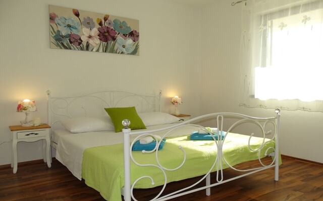 Quiant Holiday Home in Gorica With Pool