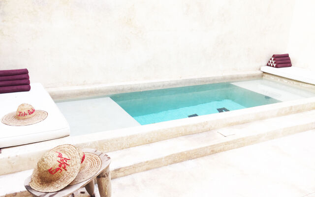 Riad 144