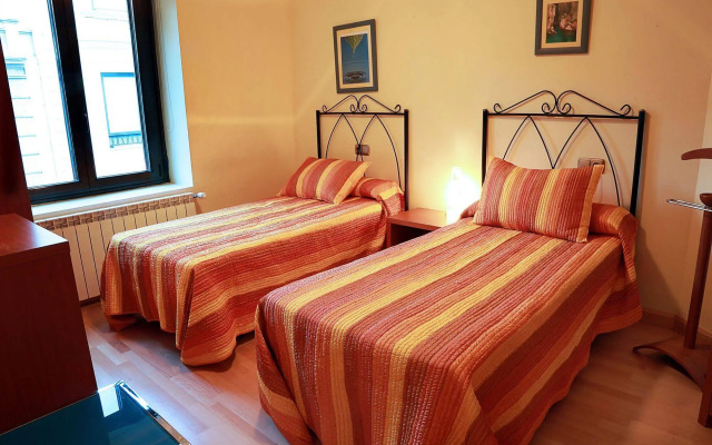 Apartamentos Toro 33