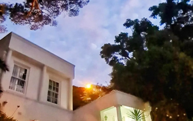 Table Mountain Cottage