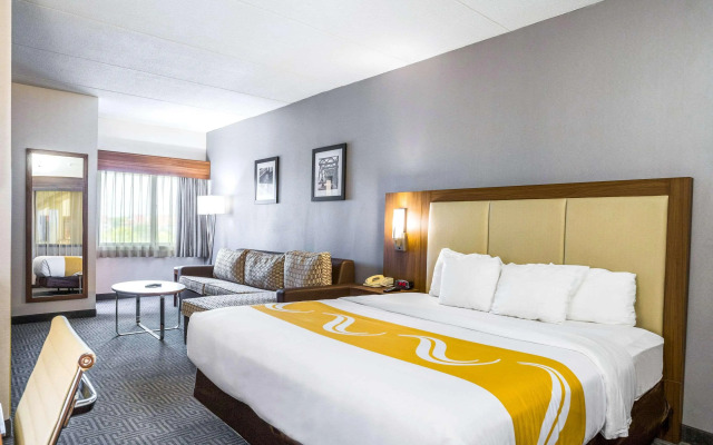 Quality Suites Lansing