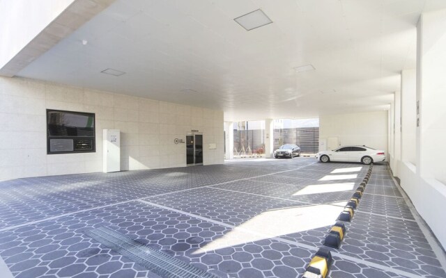 Hermon Hotel Gangseo