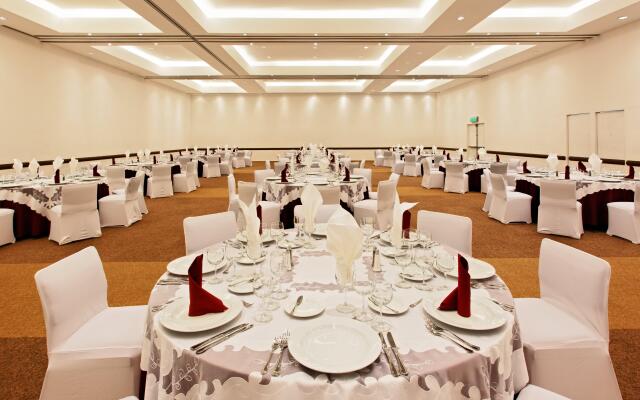 Holiday Inn Mexico City - Plaza Universidad by IHG