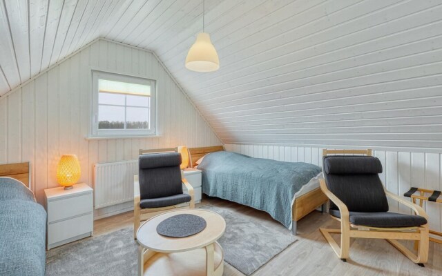 Stunning Home in Zerpenschleuse With Wifi and 2 Bedrooms