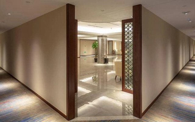 Changshu Skyline Cloud Hotel