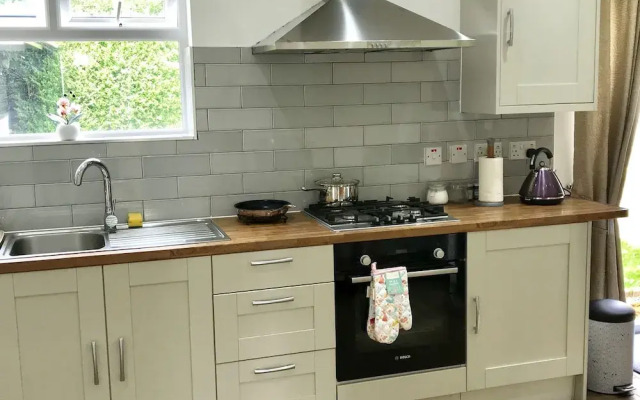 The Woodfarm Lodge - 3 Bedroom House