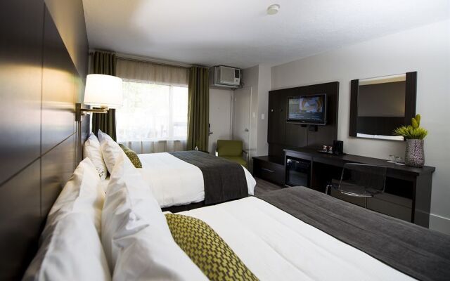 V Hotel & Suites