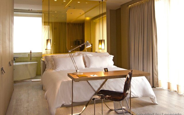 Bog Hotel