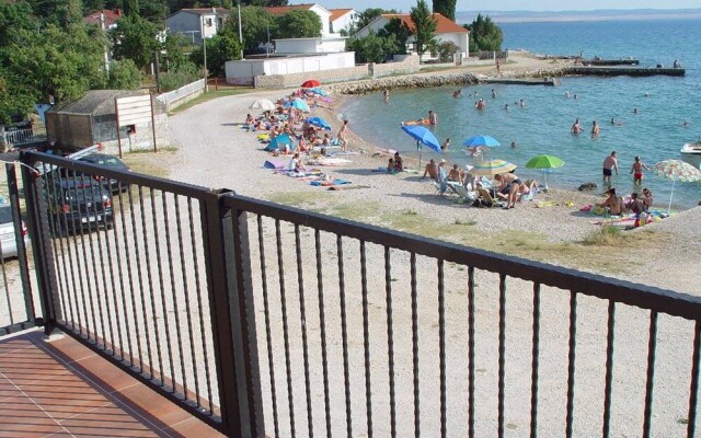 Apartment With 2 Bedrooms in Tribanj, With Enclosed Garden and Wifi -