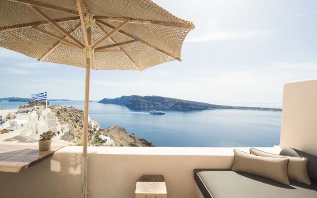 Nano Oia Villas