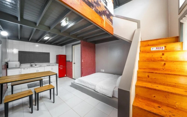 Pocheon Sanbong Poolvilla