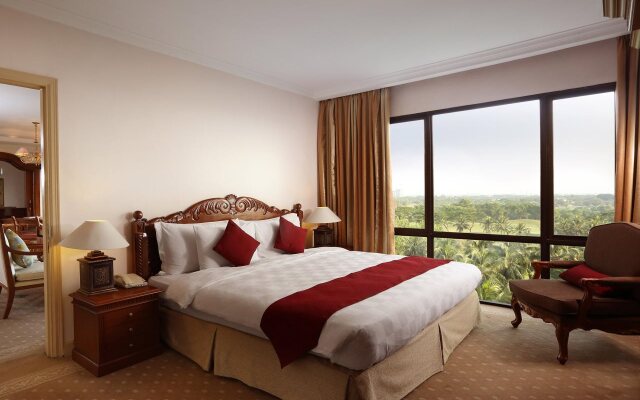 Aryaduta Lippo Village