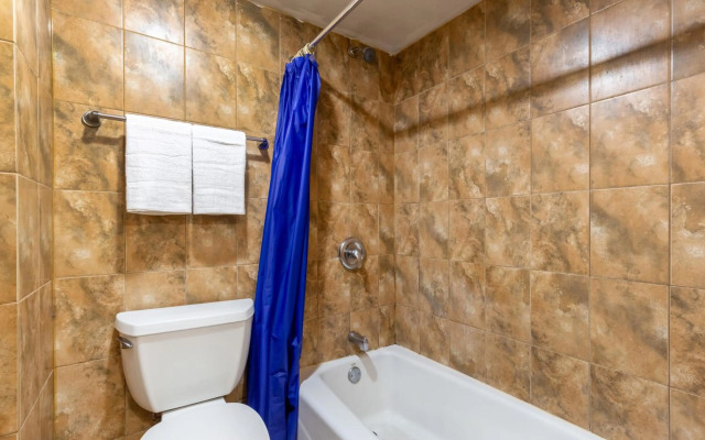 Admiral Motel By Oyo Chicago I-94