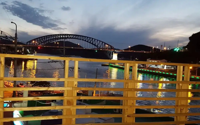 Tongyeongdaegyo Guesthouse - Hostel