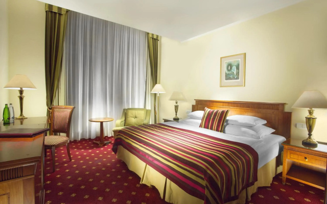 Mandarin Oriental, Prague
