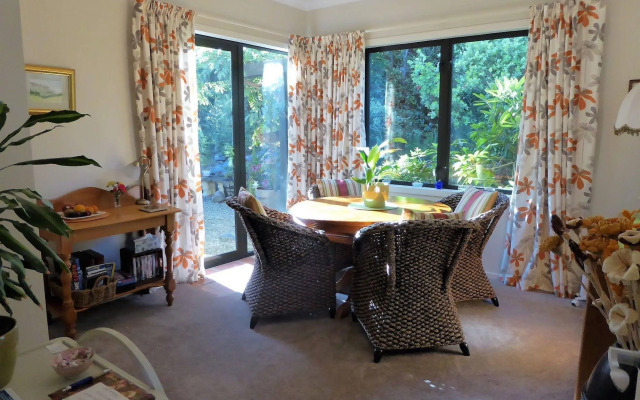 Hazelwood Mapua B&B