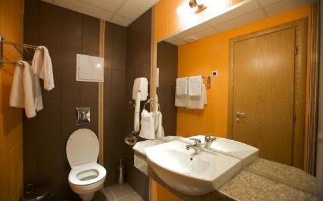 Briz Beach B Hotel