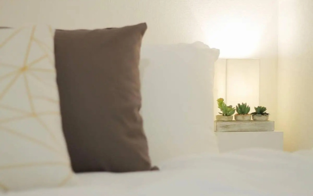 Apt 2mins to Baseball 5mins to Hiroshima Sta 4ppl – Guest Rooms – Hiroshima