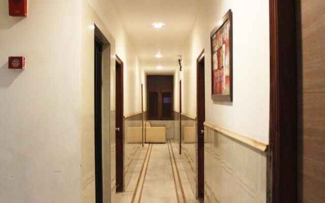 OYO Rooms Patel Nagar Market