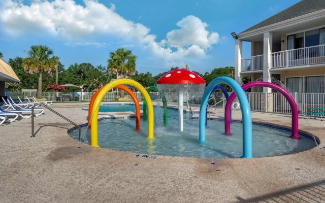Quality Inn & Suites