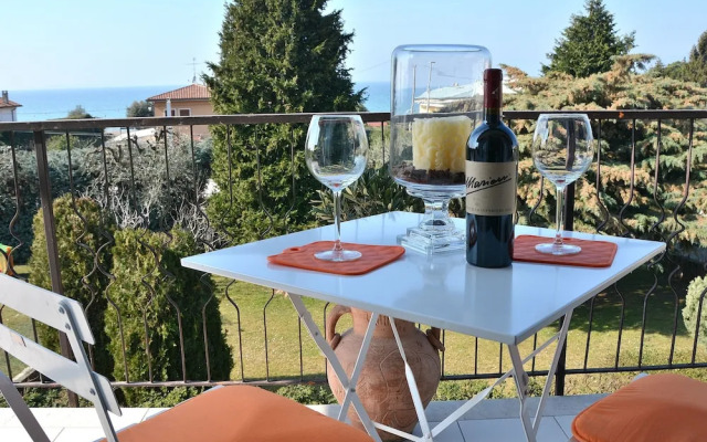 Apartment Bardolino With Lake View