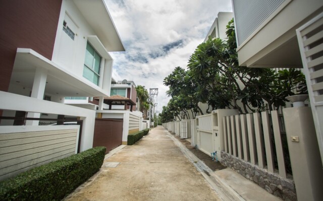 Baan Sea Talay Service Apartment