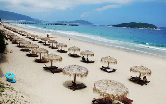 Cactus Resort Sanya by Gloria