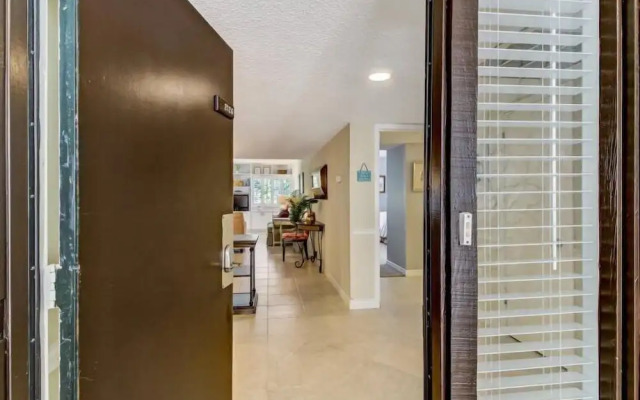 2126 Beachwood