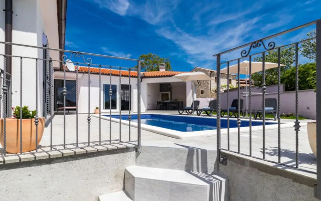 Villa Nana Comfortable Holiday Residence