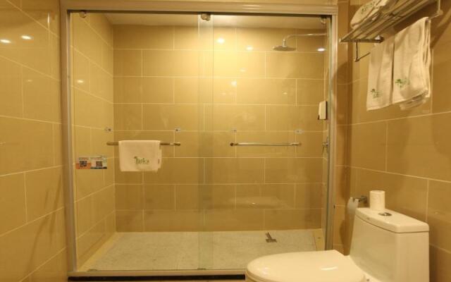 Vatica Qingdao Licang Xiazhuang Hexie Plaza Hotel