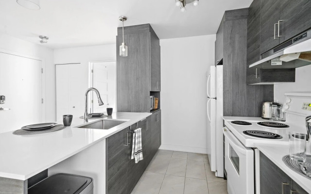 2251 Rue Lespérance
