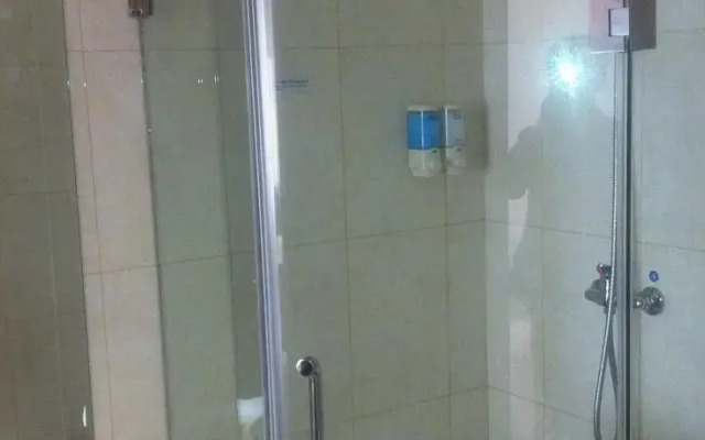 Fangze Hotel (Jinan West Market Store)