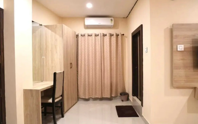 Regal Guest House by ROH