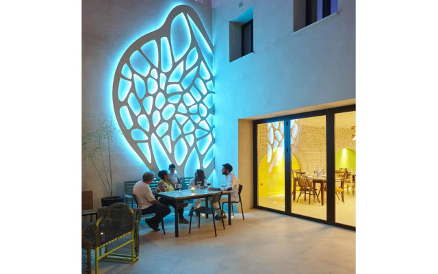 Hotel Restaurante Galeria Essentia