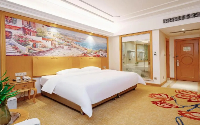 Venus International Hotel(Dongguan Songshan Lake Huawei University Store)