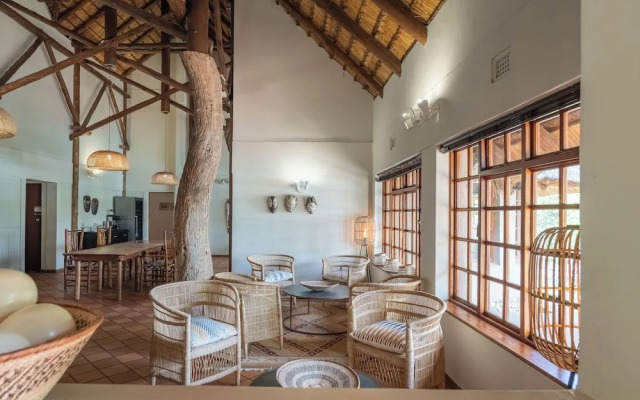 MILIMA Big 5 Safari Lodge