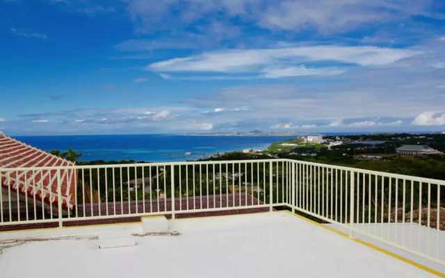 Pension Yellow House