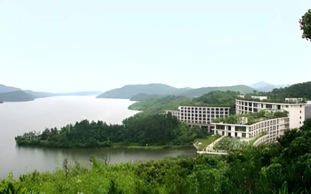 Liyang Hentique Resort & Spa Villa