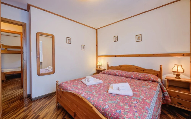 Cavalese few min From ski a17